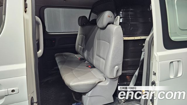 Hyundai Starex 2015 — photo 18