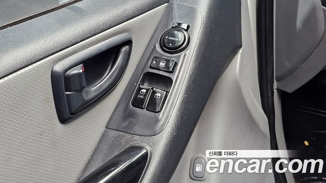 Hyundai Starex 2015 — photo 22