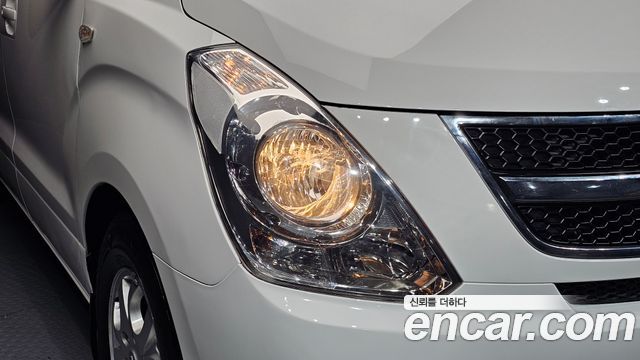 Hyundai Starex 2015 — photo 8