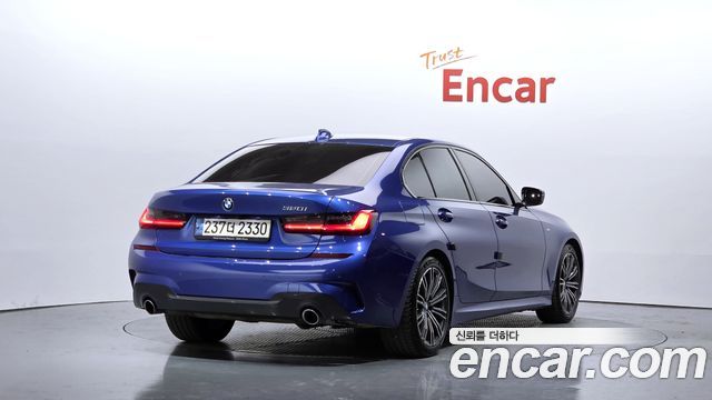 BMW 3-Series 2021 — photo 2