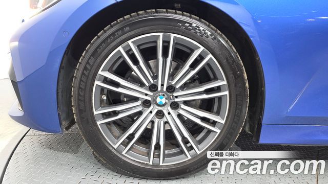 BMW 3-Series 2021 — photo 5