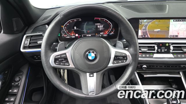BMW 3-Series 2021 — photo 20