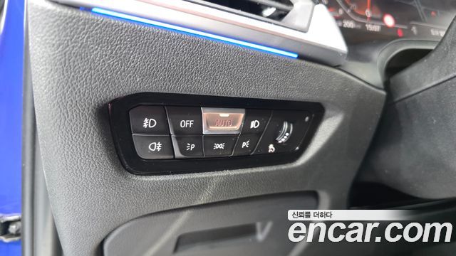BMW 3-Series 2021 — photo 25