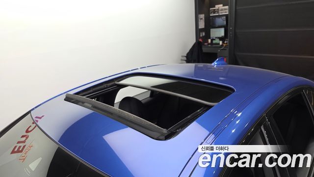 BMW 3-Series 2021 — photo 28