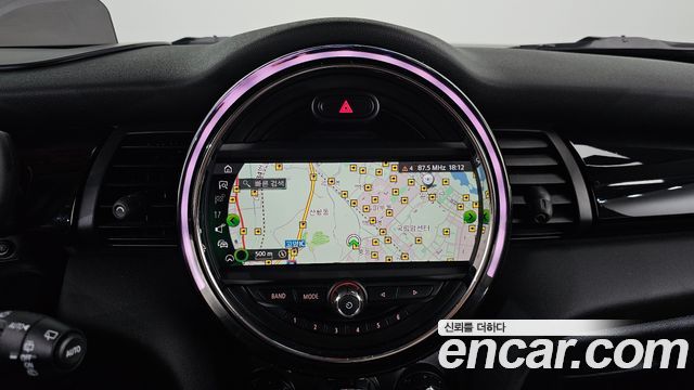 Mini Cooper 2020 — photo 20