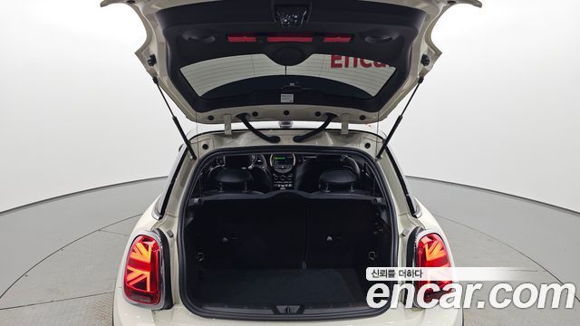 Mini Cooper 2020 — photo 30