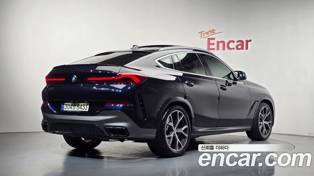 BMW X6 2021 — photo 2