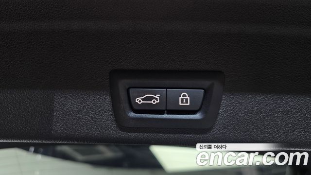 BMW X6 2021 — photo 25
