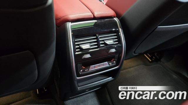 BMW X6 2021 — photo 30