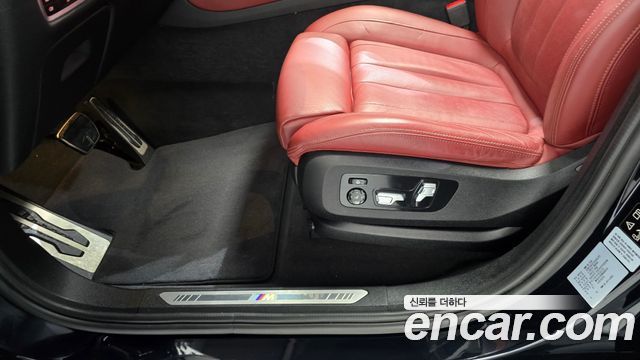 BMW X6 2021 — photo 35