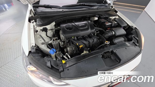 Hyundai AVANTE 2016 — photo 6