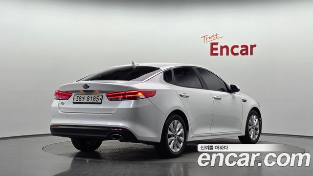 Kia K5 2016 — photo 2