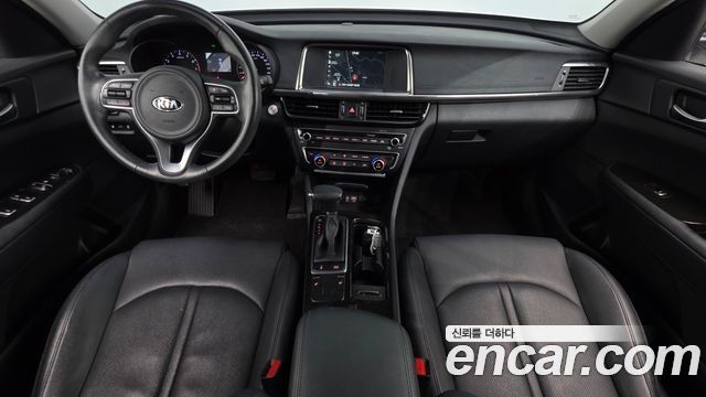 Kia K5 2016 — photo 10