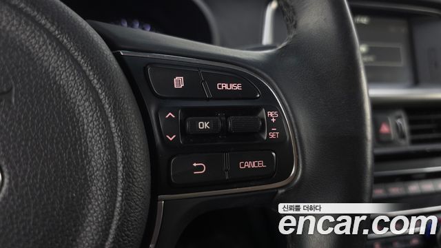 Kia K5 2016 — photo 25