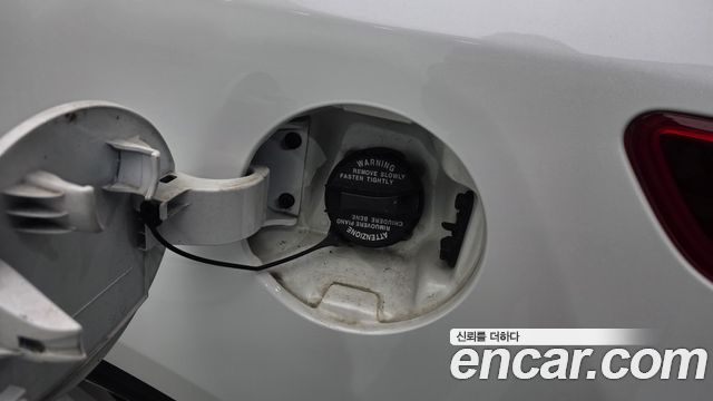Kia K5 2016 — photo 32