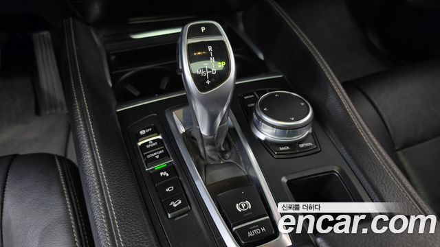 BMW X6 2018 — photo 9