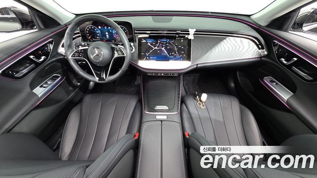 Mercedes-Benz E-Class 2024 — photo 10
