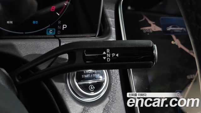 Mercedes-Benz E-Class 2024 — photo 12