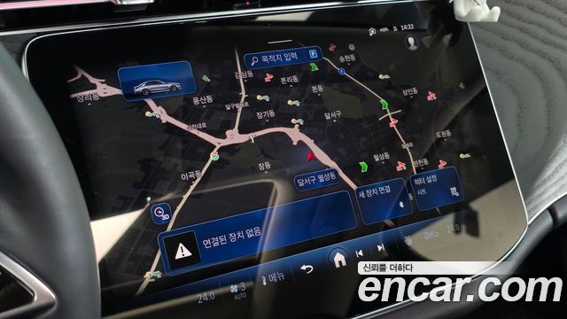 Mercedes-Benz E-Class 2024 — photo 19