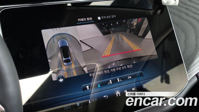 Mercedes-Benz E-Class 2024 — photo 20