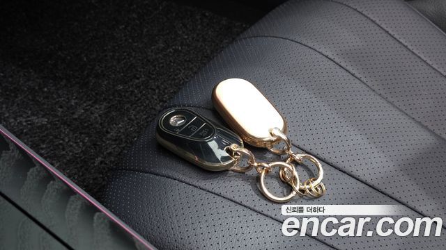 Mercedes-Benz E-Class 2024 — photo 32