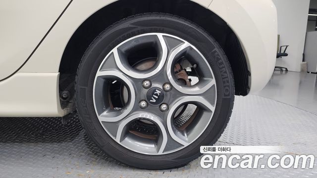 Kia morning 2013 — photo 7
