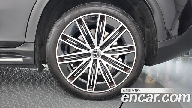 Mercedes-Benz EQE 2023 — photo 7