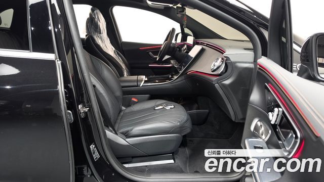 Mercedes-Benz EQE 2023 — photo 16