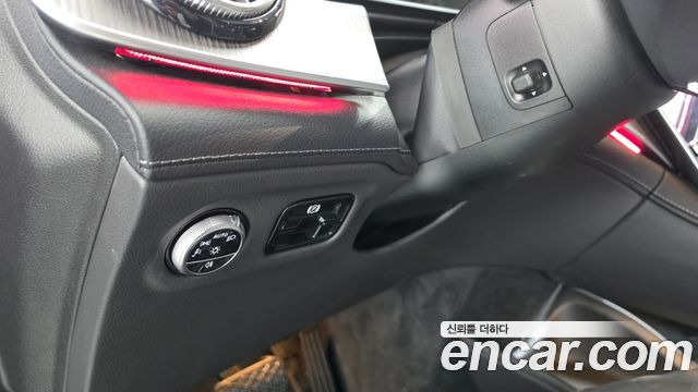 Mercedes-Benz EQE 2023 — photo 30