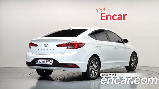 Hyundai AVANTE 2020 — photo 2