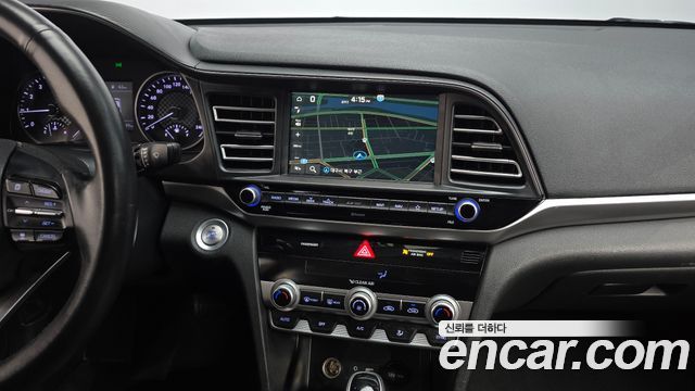 Hyundai AVANTE 2020 — photo 19