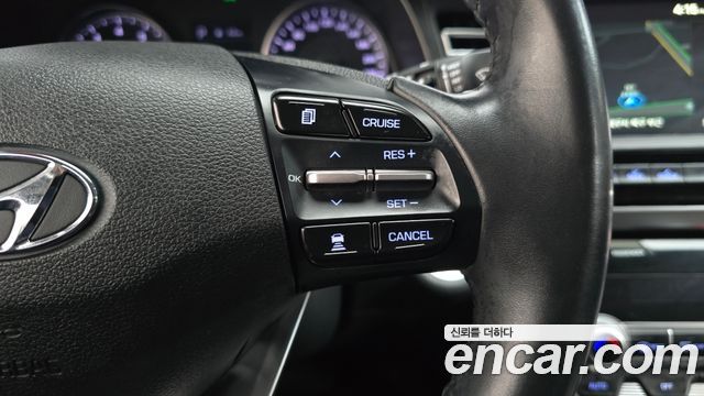 Hyundai AVANTE 2020 — photo 21
