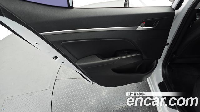 Hyundai AVANTE 2020 — photo 15