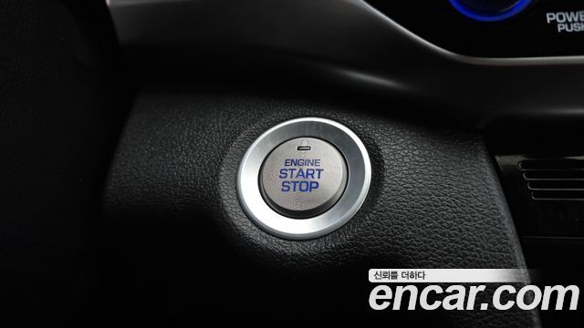 Hyundai AVANTE 2020 — photo 27