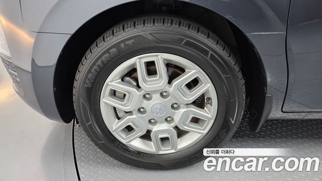 Hyundai Staria 2023 — photo 5