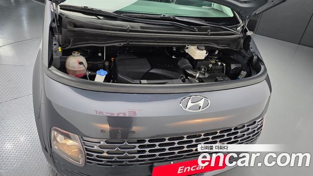 Hyundai Staria 2023 — photo 6