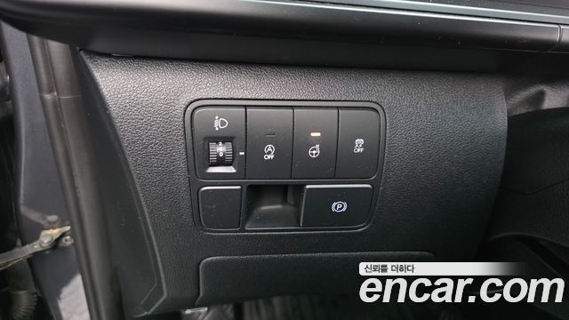 Hyundai Staria 2023 — photo 24