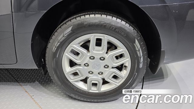 Hyundai Staria 2023 — photo 7