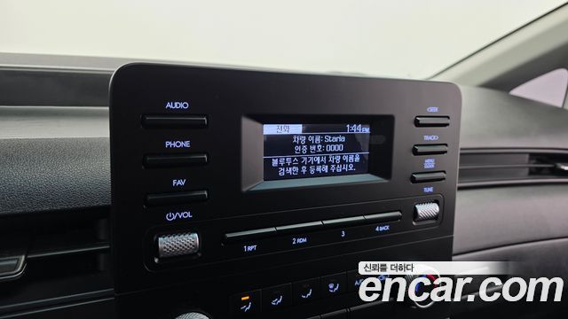Hyundai Staria 2023 — photo 27