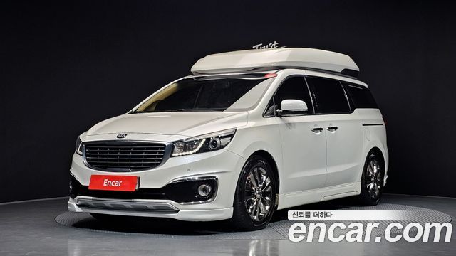 Kia Canival 2016 — photo 1