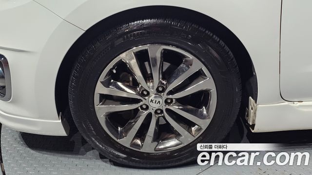 Kia Canival 2016 — photo 5