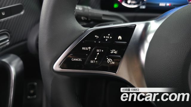 Mercedes-Benz A-Class 2025 — photo 17