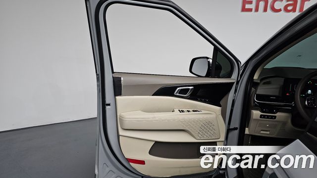 Kia Canival 2025 — photo 14
