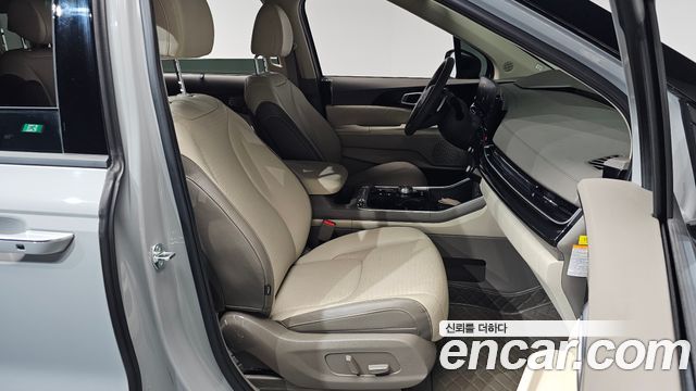Kia Canival 2025 — photo 16