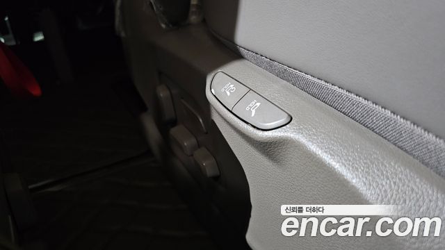 Kia Canival 2025 — photo 28