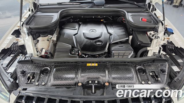Mercedes-Benz GLE-Class 2022 — photo 6