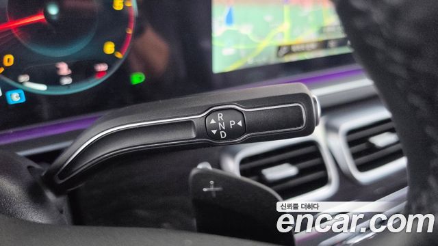 Mercedes-Benz GLE-Class 2022 — photo 12