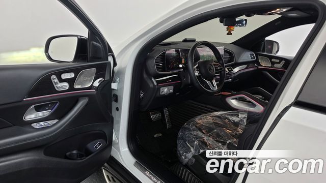 Mercedes-Benz GLE-Class 2022 — photo 13