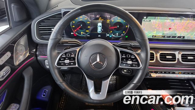 Mercedes-Benz GLE-Class 2022 — photo 19