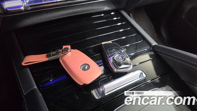 Mercedes-Benz GLE-Class 2022 — photo 21